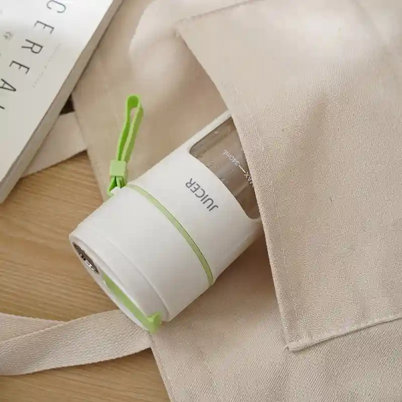 Mini Smart Portable Juicer Cup with Digital Display